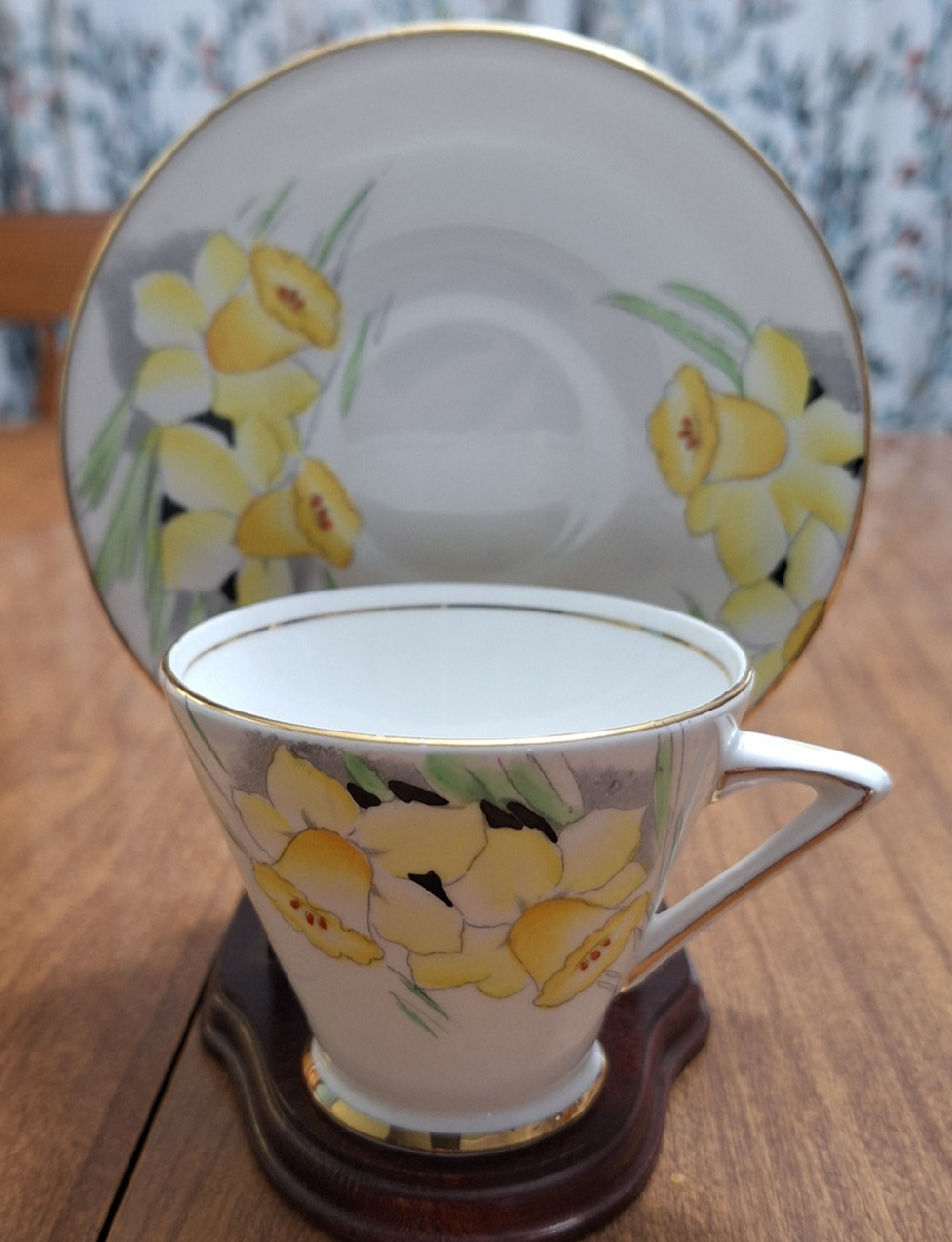 Vintage TF&S Ltd. Phoenix Bone China Tea Cup & Saucer Floral Yellow Daffodil
